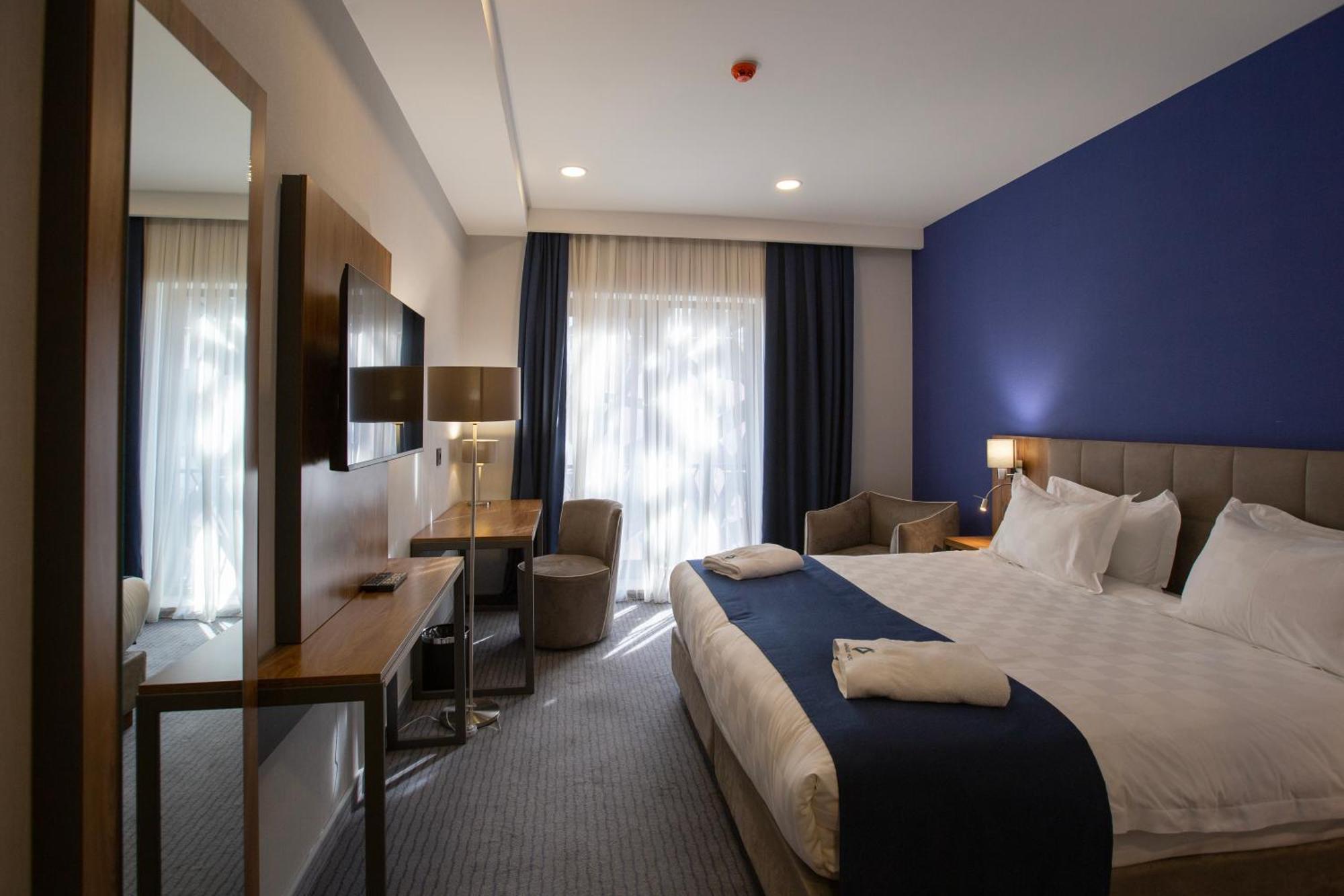Avenue Hotel Tiflis Exterior foto