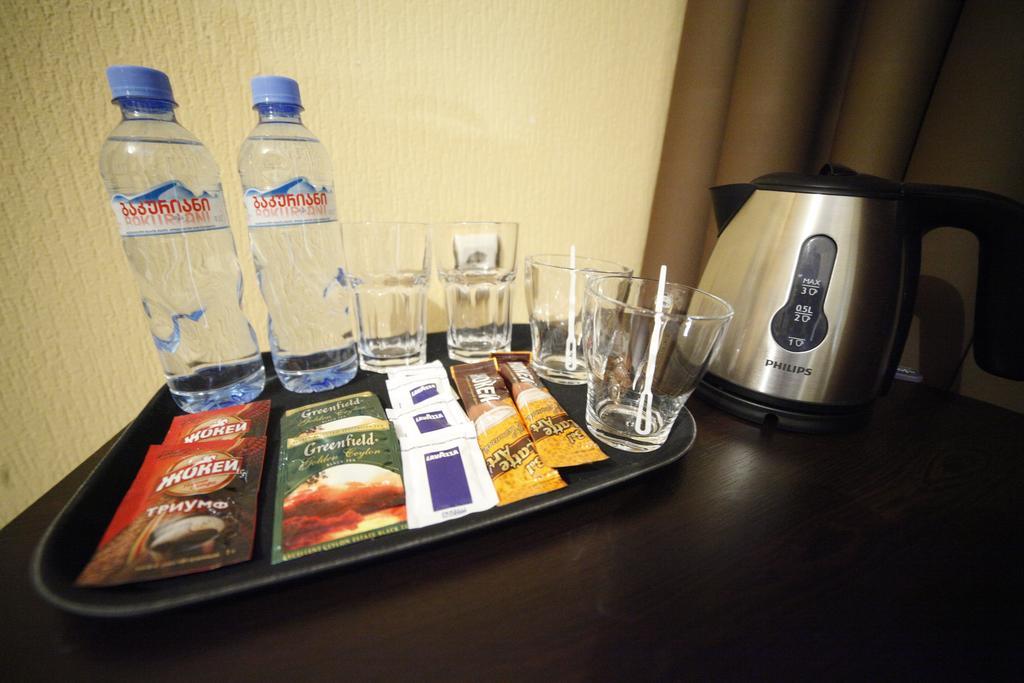 Avenue Hotel Tiflis Exterior foto