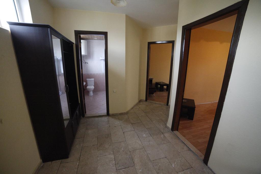Avenue Hotel Tiflis Habitación foto